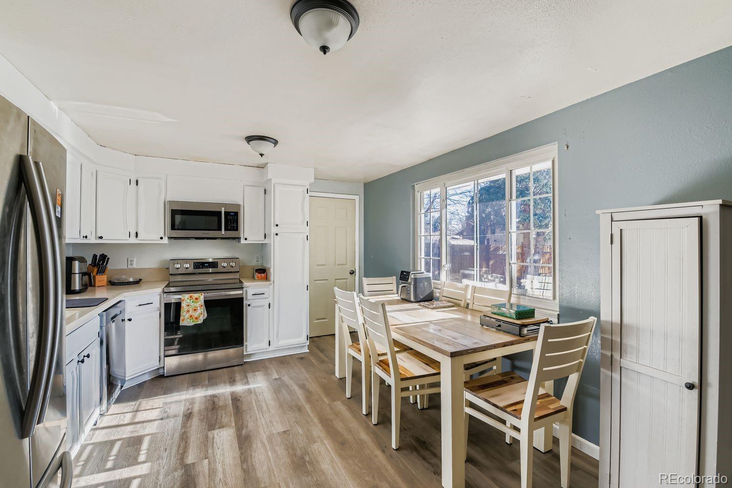 MLS Image #2 for 147  dawson place,longmont, Colorado
