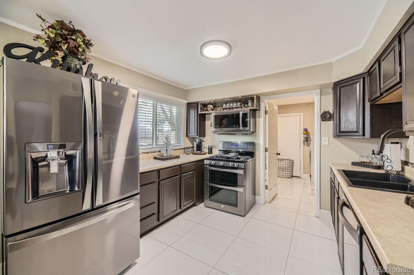 MLS Image #9 for 9391  lilly court,thornton, Colorado