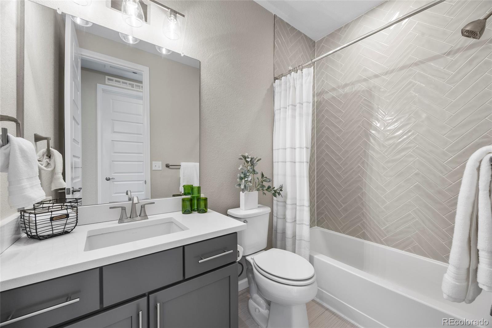 MLS Image #19 for 4265 e iliff avenue,denver, Colorado