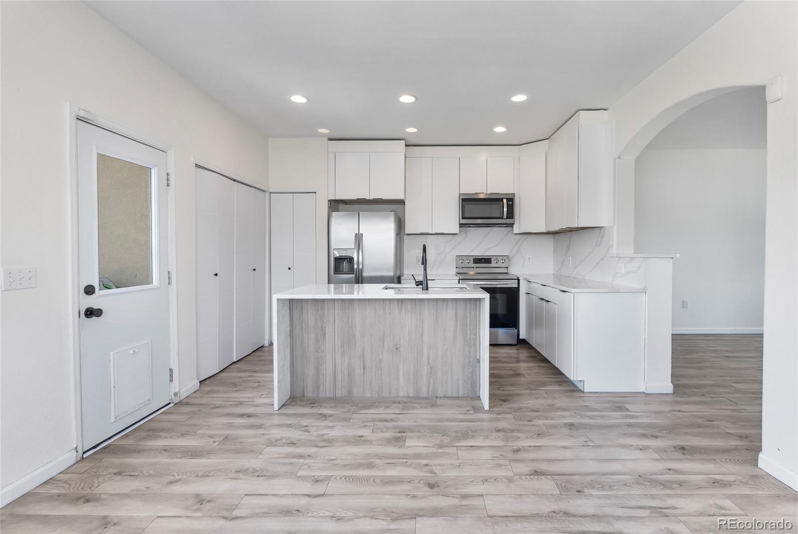 MLS Image #5 for 12798  ivy street,thornton, Colorado