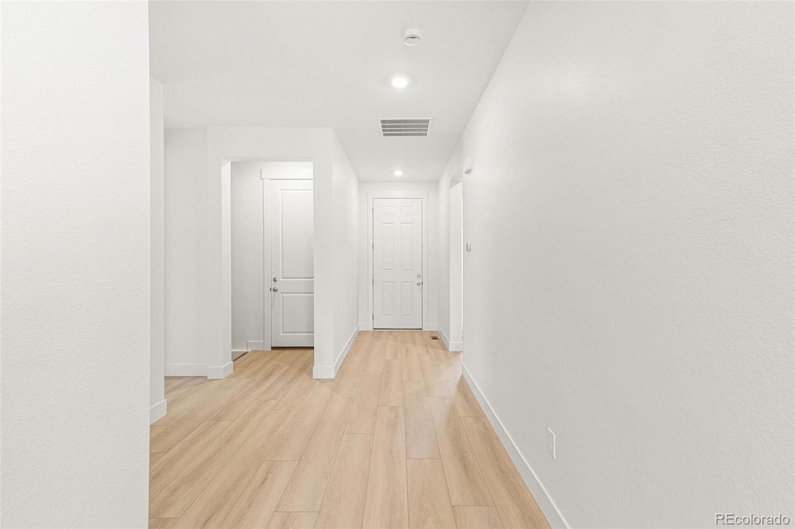 MLS Image #19 for 20665 e 57th drive,aurora, Colorado