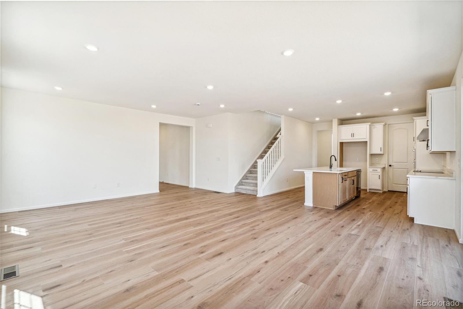 MLS Image #3 for 6207 e 155th place,brighton, Colorado