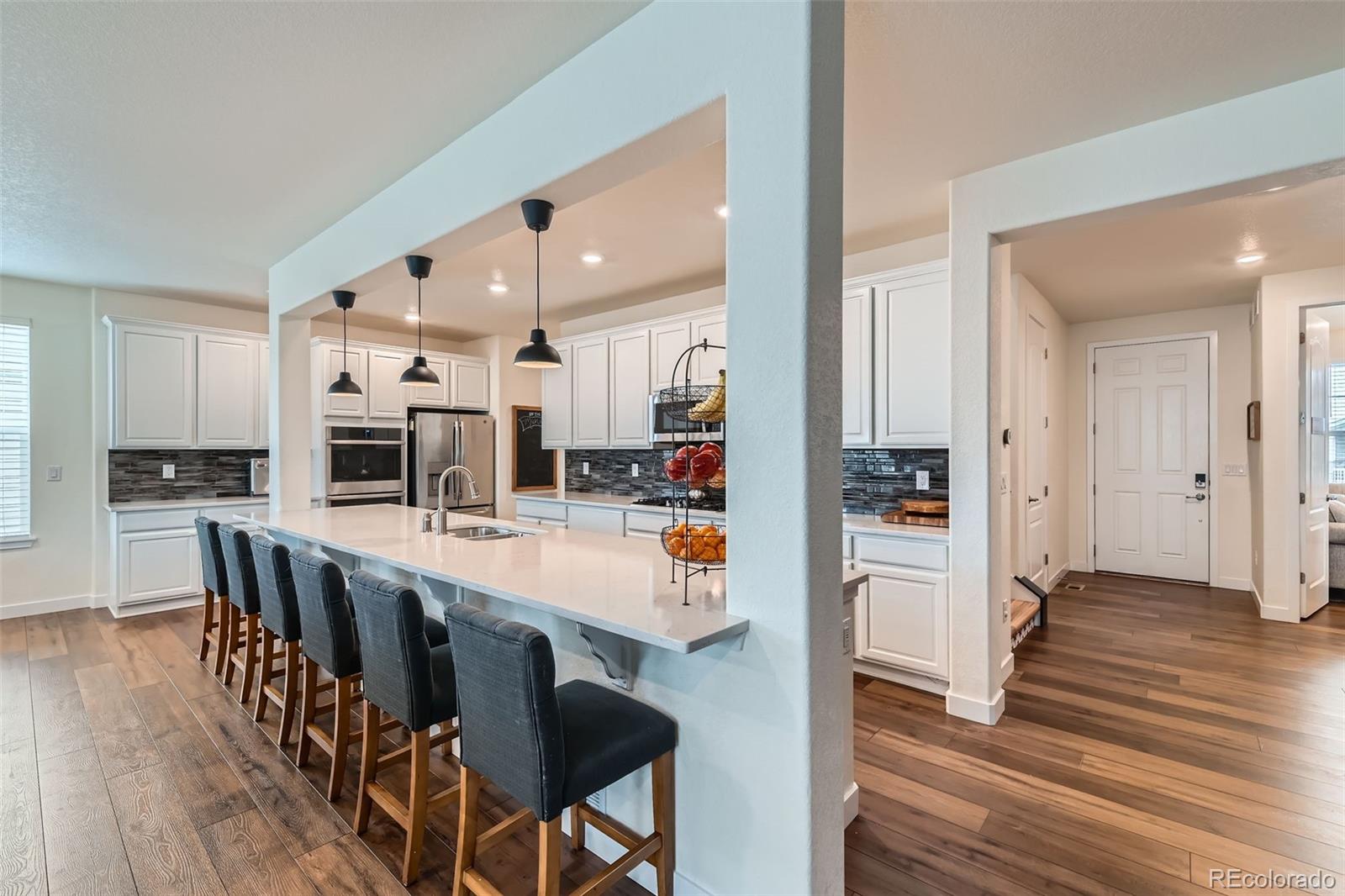 MLS Image #2 for 23098 e narrowleaf drive,aurora, Colorado