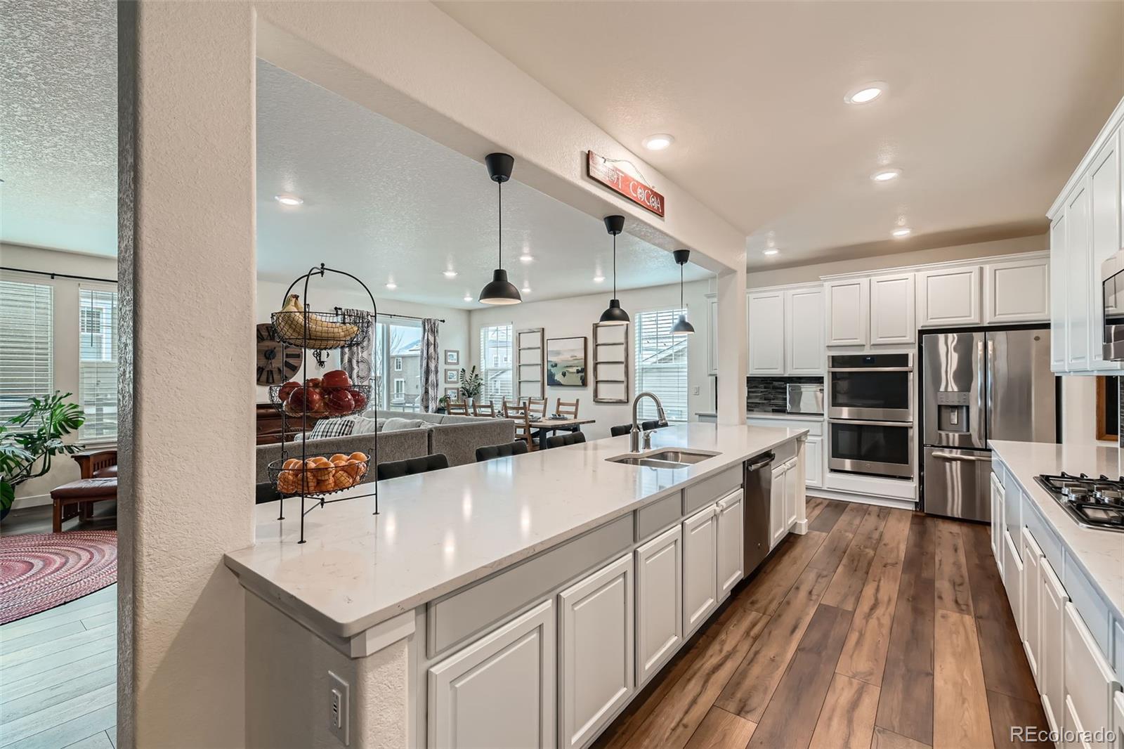 MLS Image #3 for 23098 e narrowleaf drive,aurora, Colorado