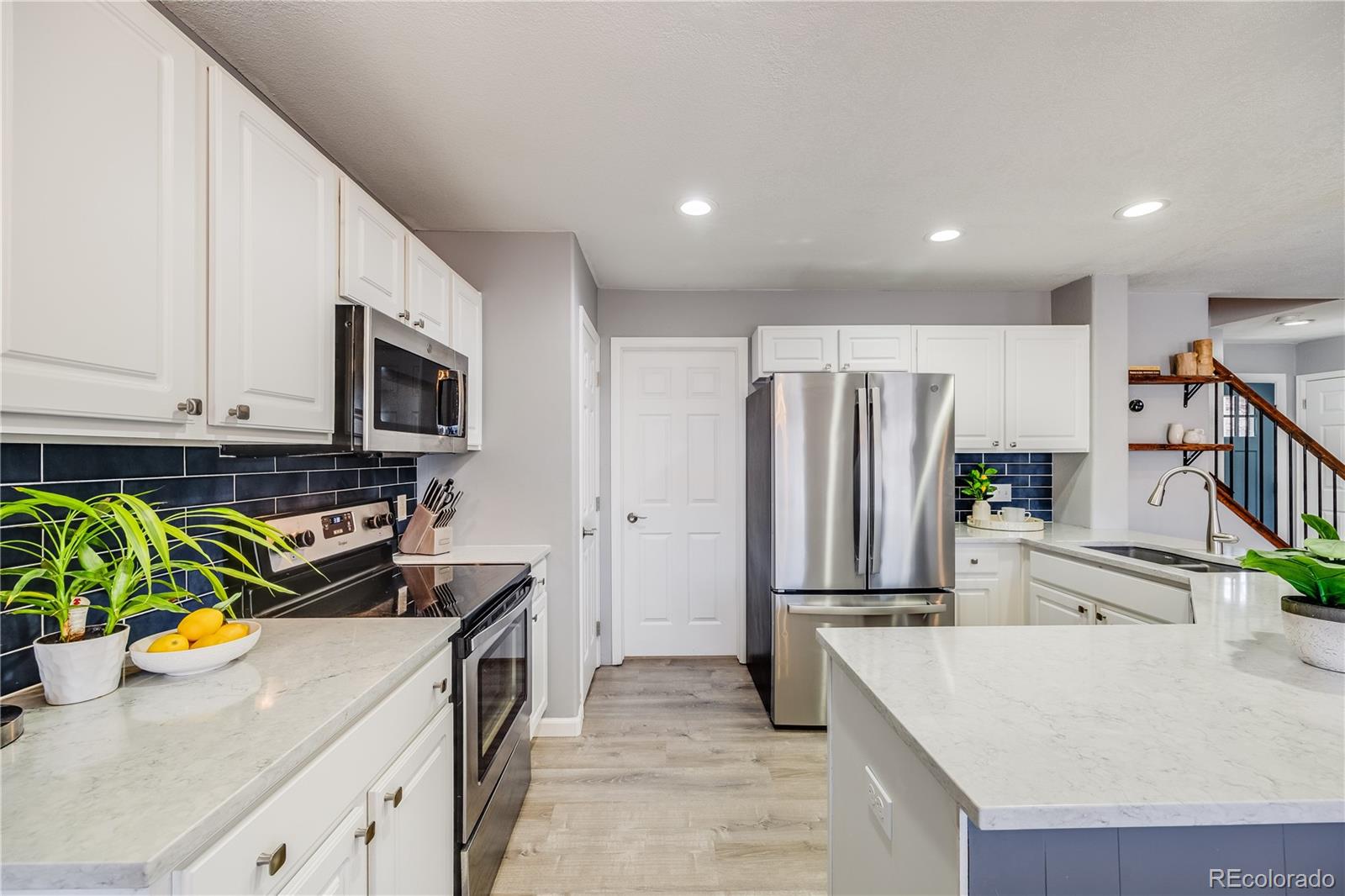 MLS Image #2 for 5559 s quemoy circle,aurora, Colorado