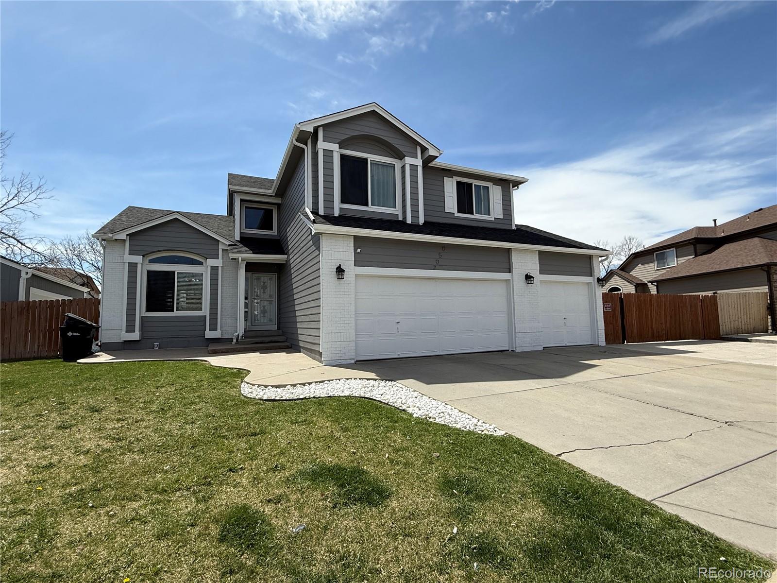 CMA Image for 12935  lake circle drive,Thornton, Colorado