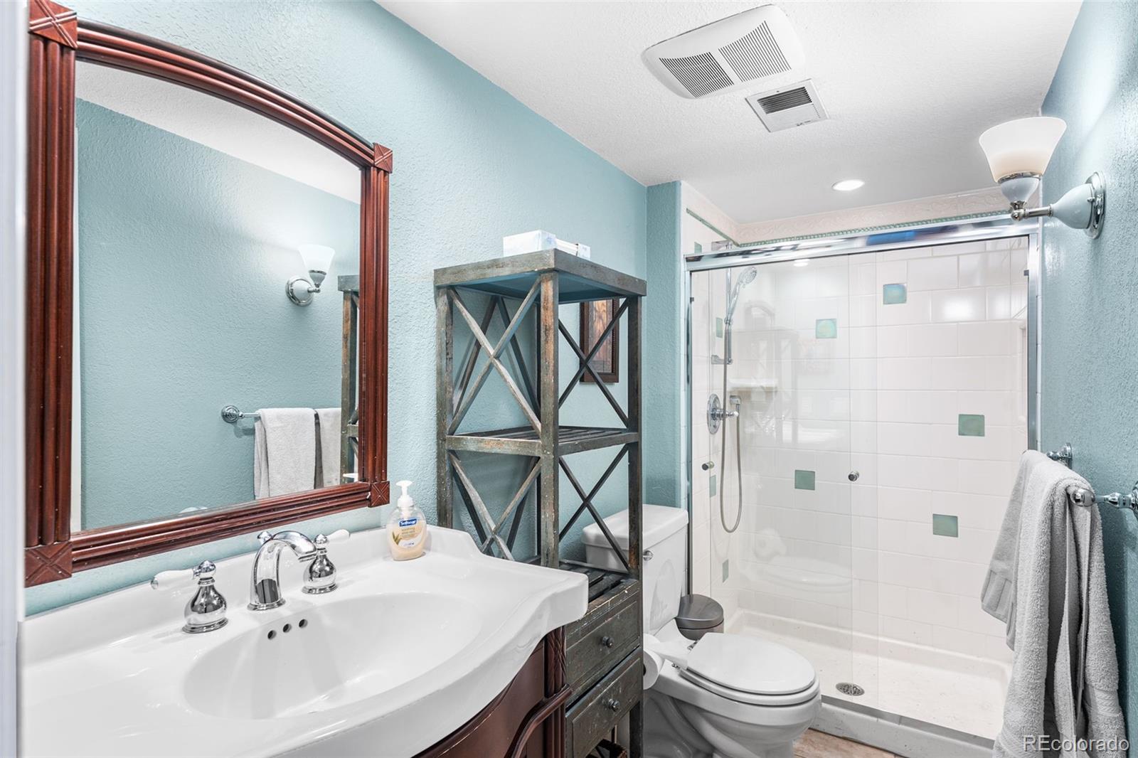 MLS Image #28 for 8320 w harvard drive,lakewood, Colorado