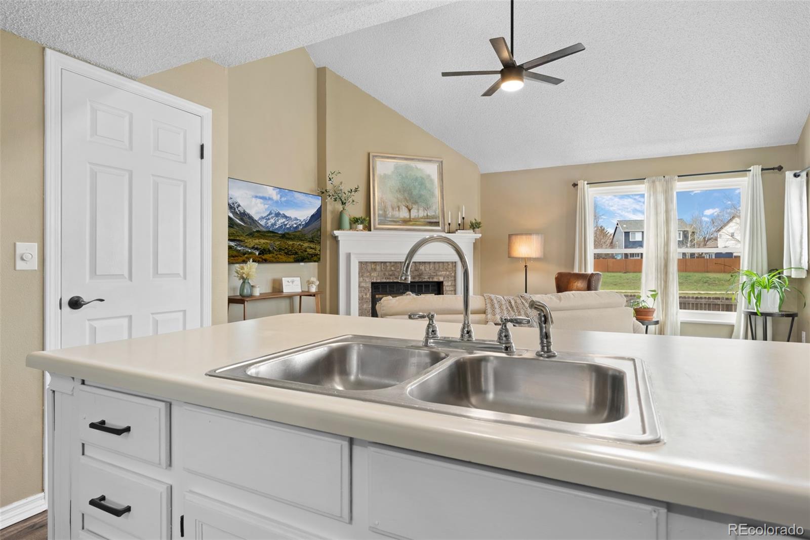 MLS Image #10 for 5396 e manchester drive,castle rock, Colorado