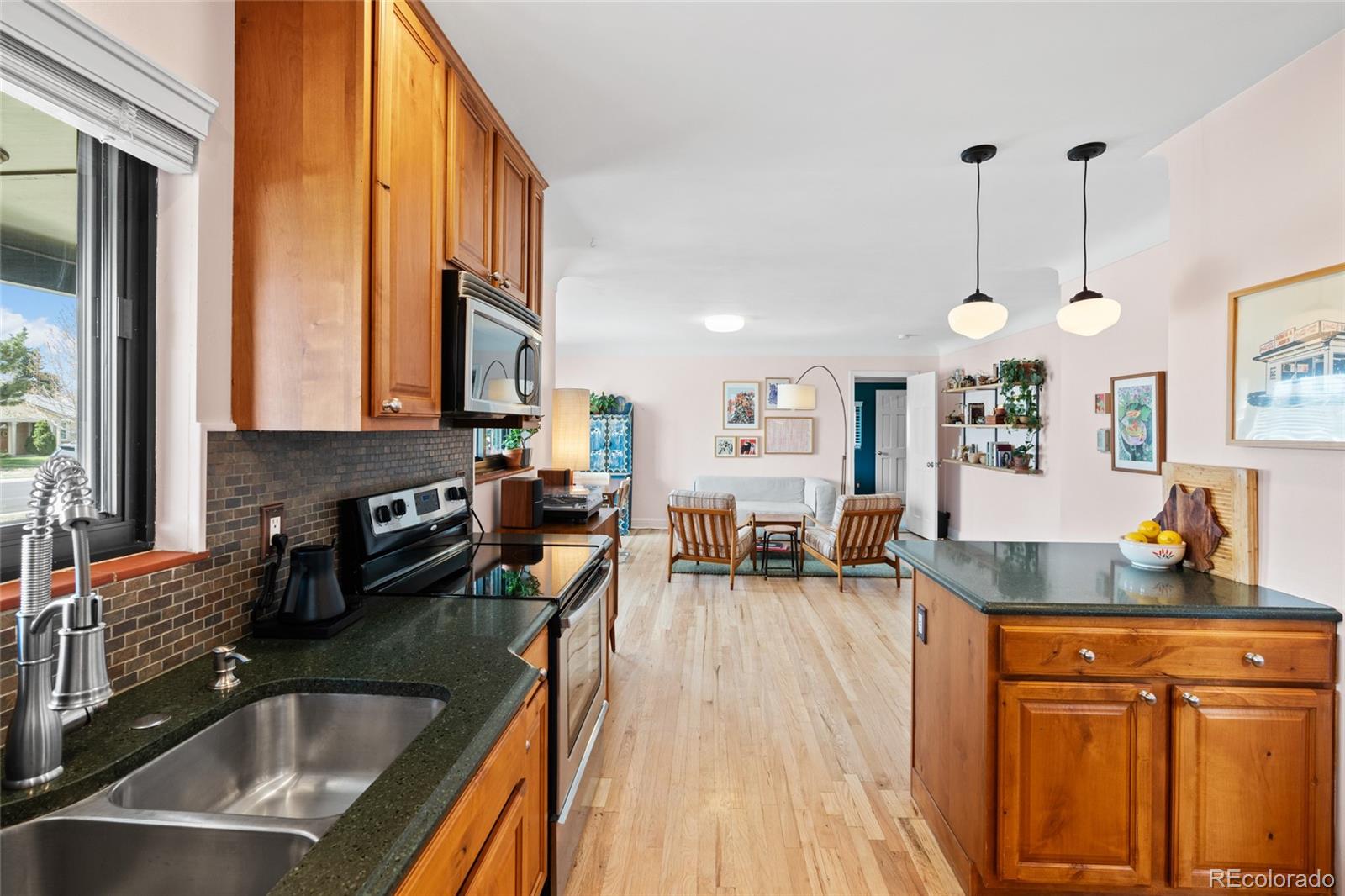 MLS Image #20 for 2120 n poplar street,denver, Colorado