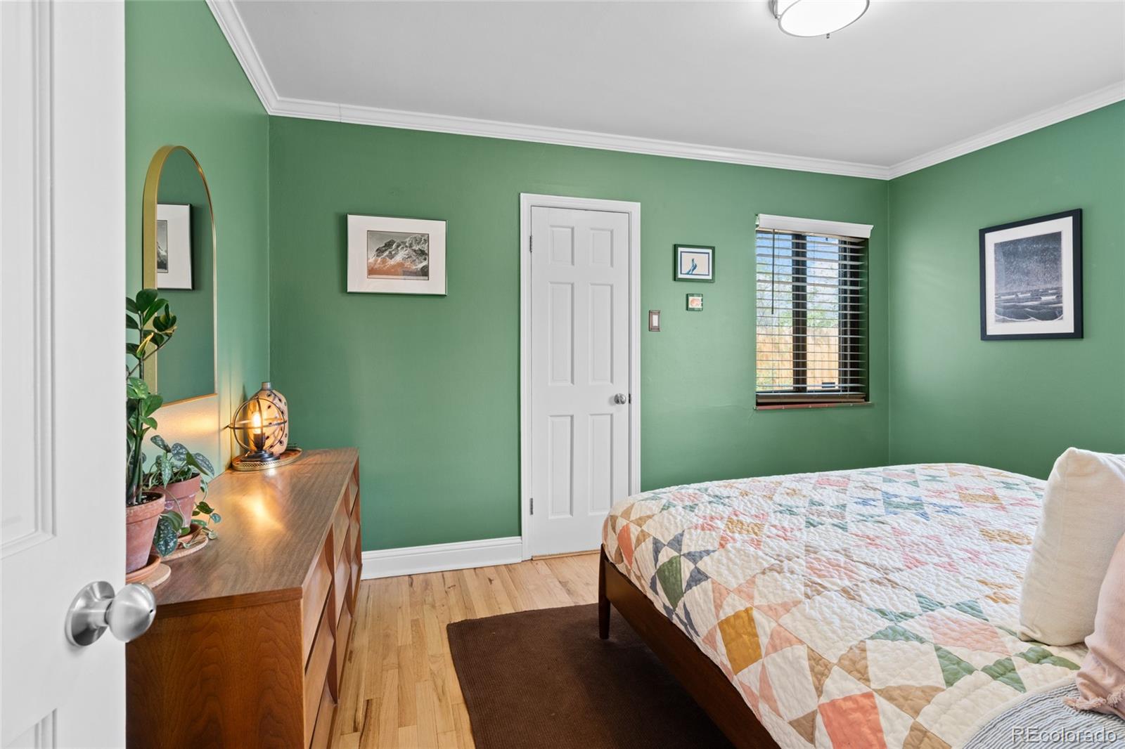MLS Image #22 for 2120 n poplar street,denver, Colorado