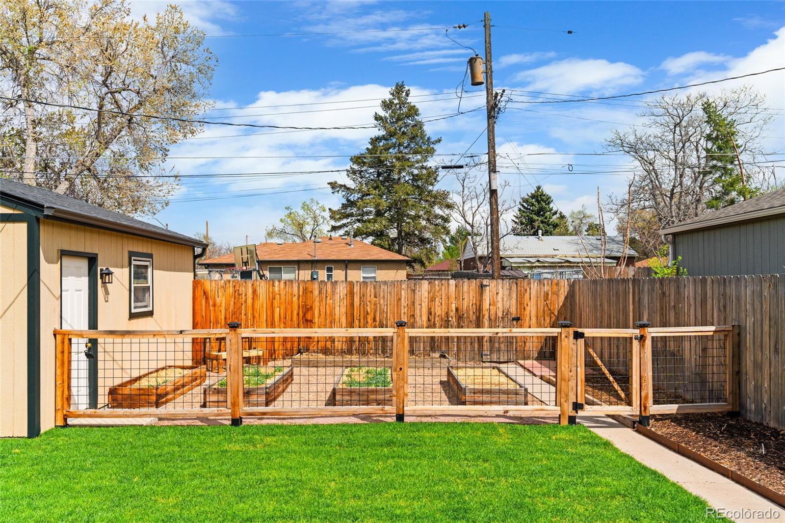 MLS Image #38 for 2120 n poplar street,denver, Colorado