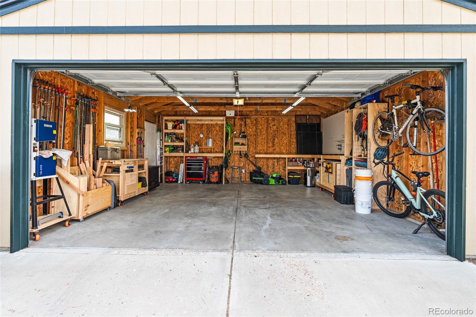 MLS Image #40 for 2120 n poplar street,denver, Colorado