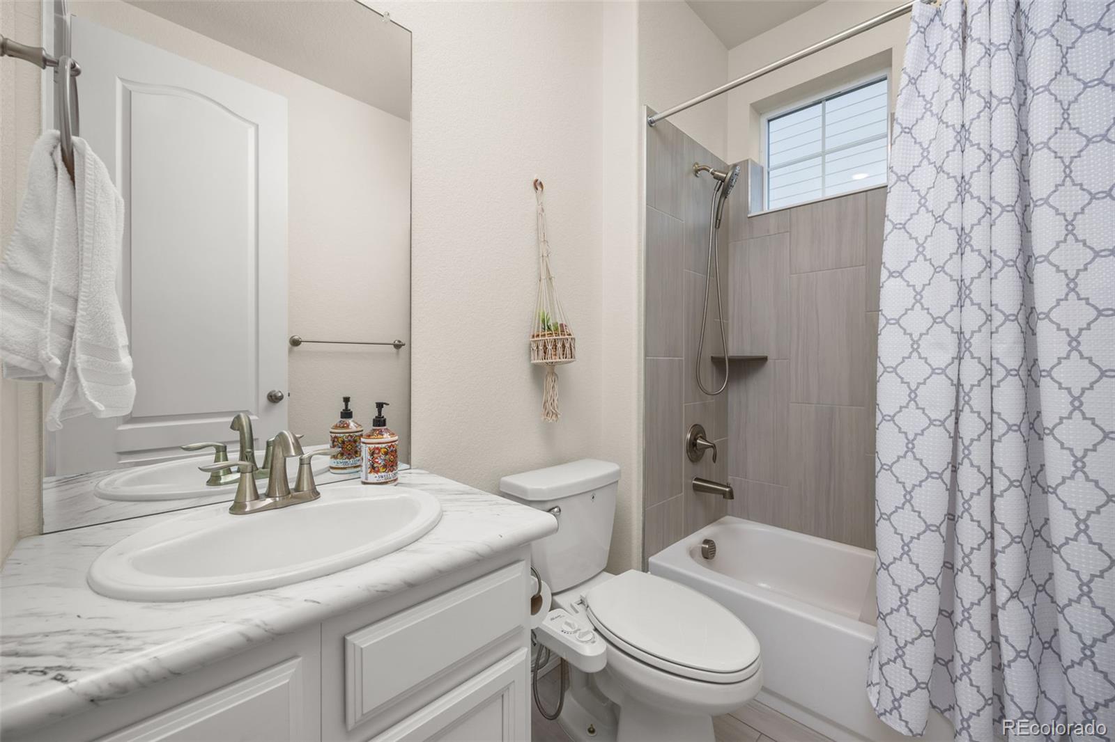 MLS Image #8 for 806  cabot drive,erie, Colorado