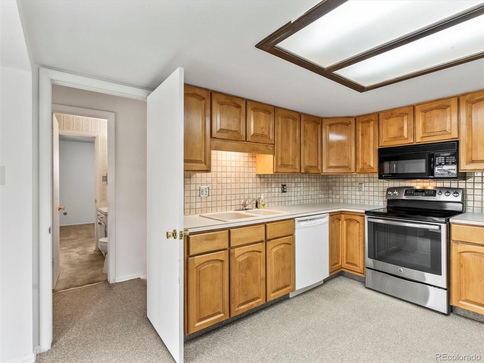 MLS Image #10 for 9327 w arizona avenue,lakewood, Colorado