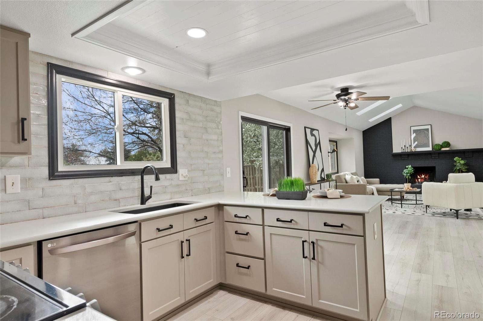 MLS Image #6 for 5716 s lisbon way,centennial, Colorado