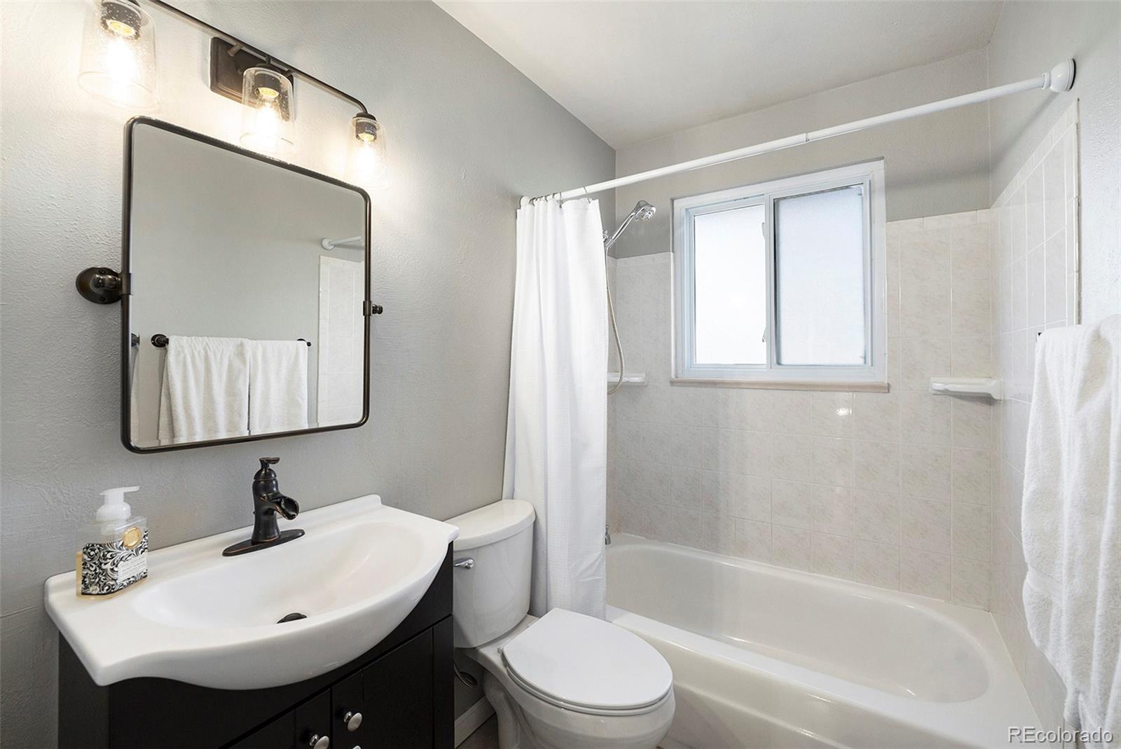 MLS Image #16 for 6323 w 85th avenue,arvada, Colorado