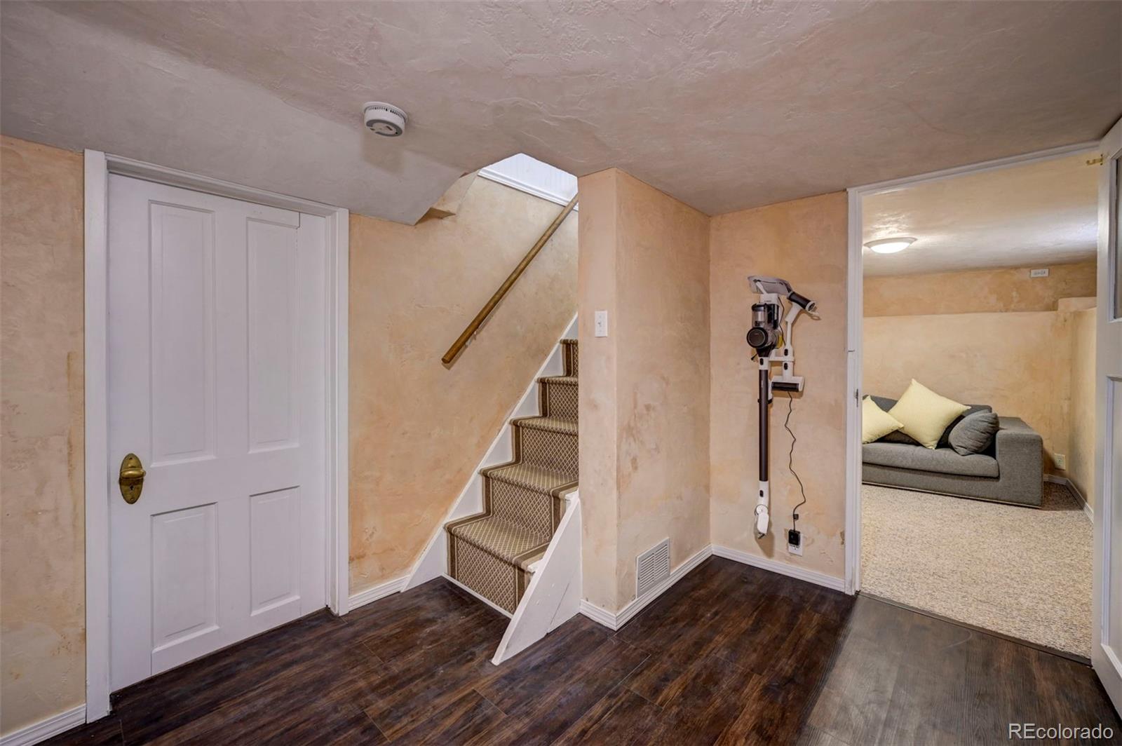 MLS Image #33 for 2209  cedar street,pueblo, Colorado