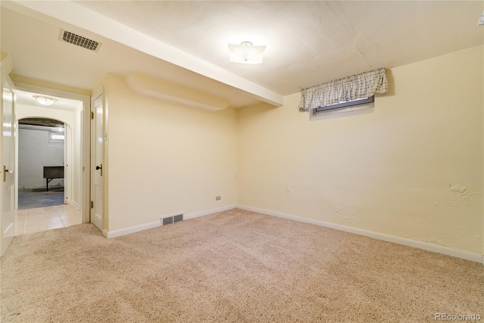 MLS Image #27 for 2285 n monaco parkway,denver, Colorado