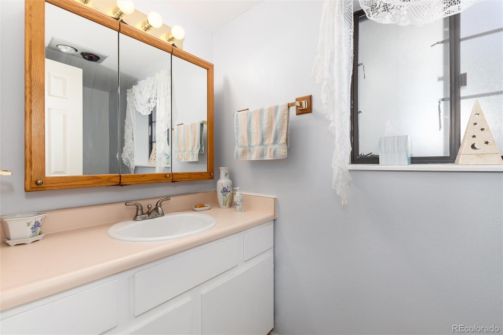 MLS Image #28 for 4917 s xenophon way,morrison, Colorado
