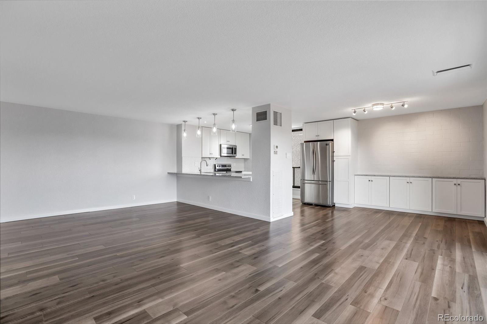 MLS Image #17 for 460 s marion parkway,denver, Colorado