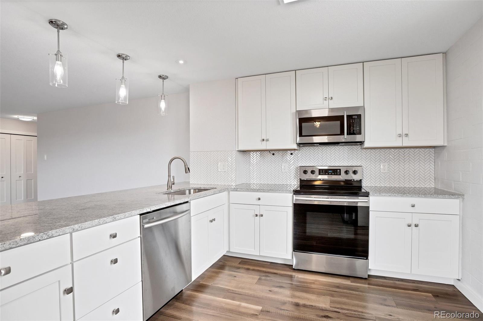 MLS Image #3 for 460 s marion parkway,denver, Colorado