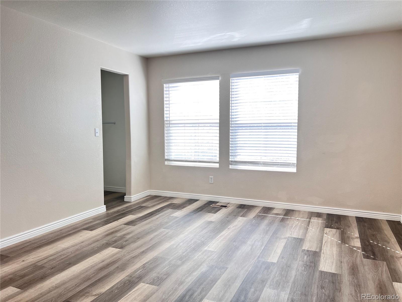 MLS Image #10 for 5566  flanders street,denver, Colorado