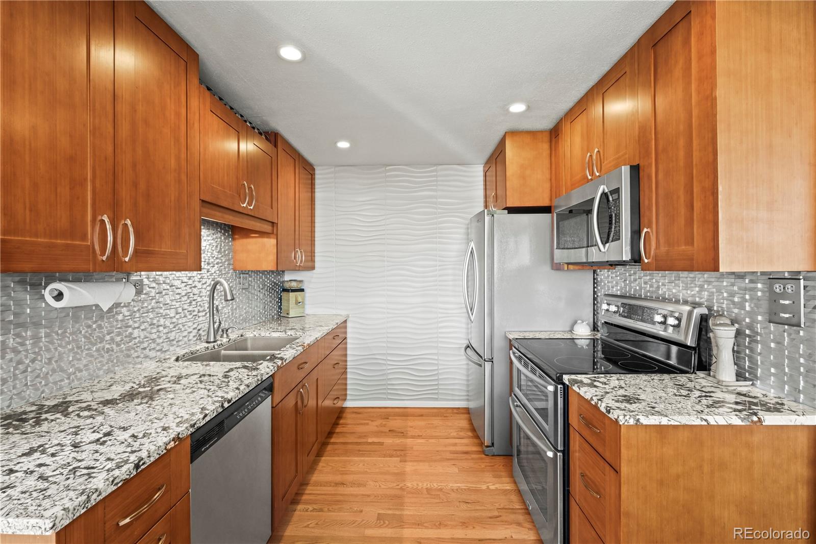 MLS Image #10 for 5485 s lakeview street,littleton, Colorado