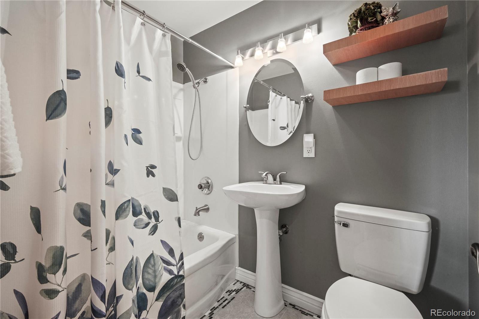 MLS Image #17 for 5485 s lakeview street,littleton, Colorado