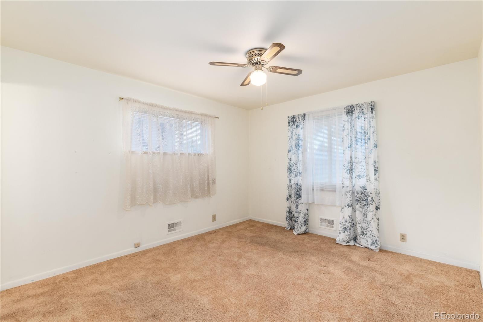 MLS Image #14 for 5582 e colorado avenue,denver, Colorado
