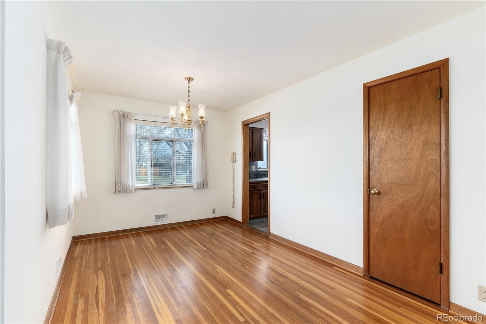 MLS Image #6 for 5582 e colorado avenue,denver, Colorado
