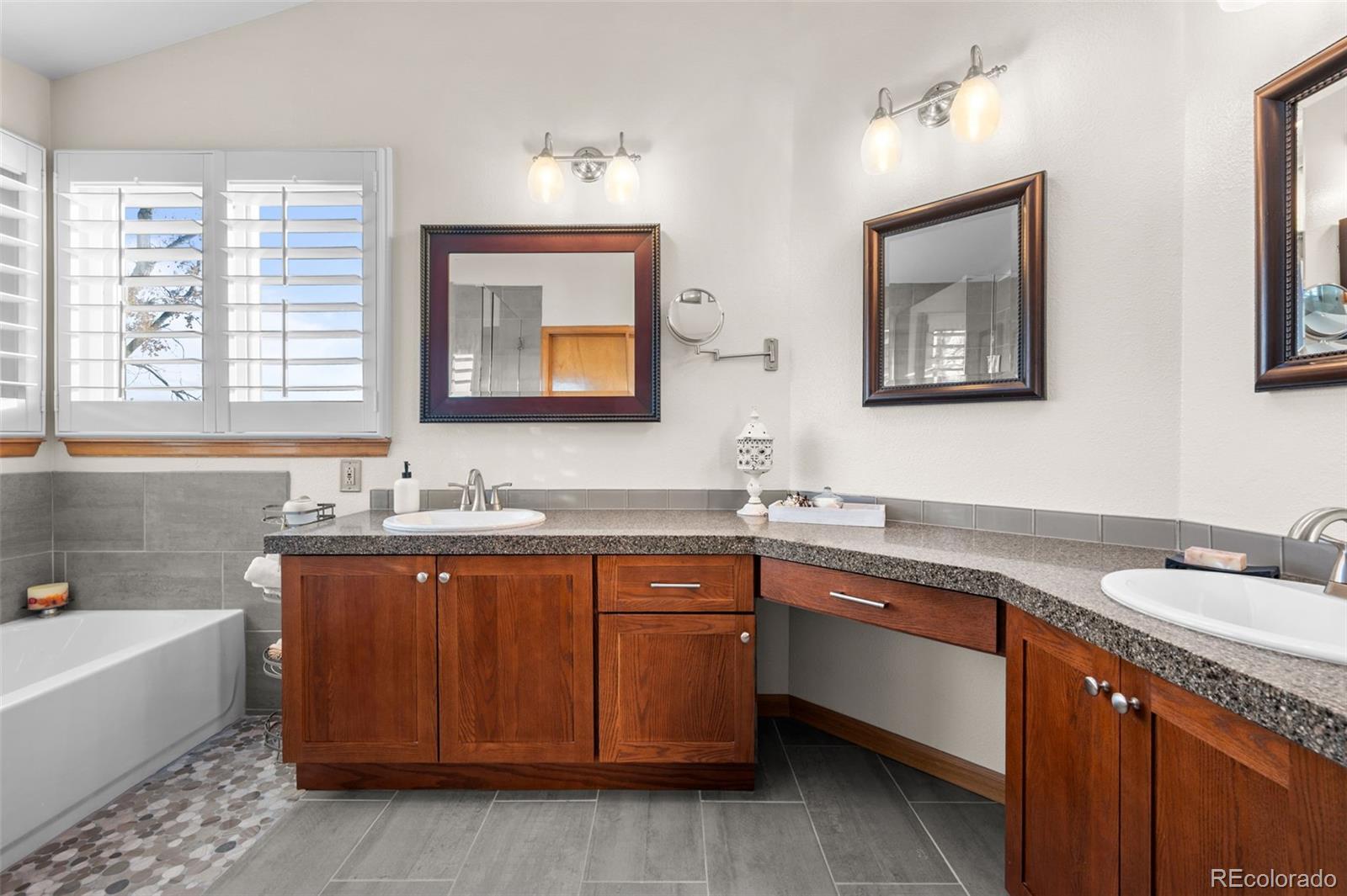 MLS Image #15 for 2042  chesapeake place,highlands ranch, Colorado