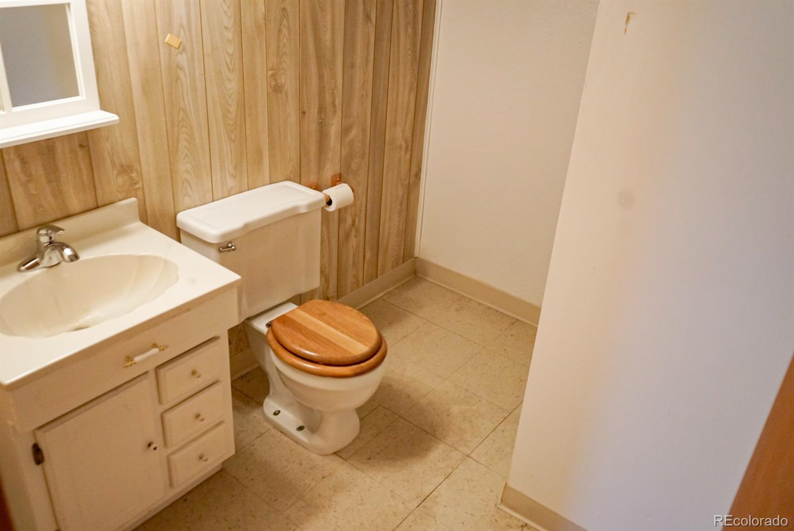 MLS Image #26 for 5431 s hickory street,littleton, Colorado