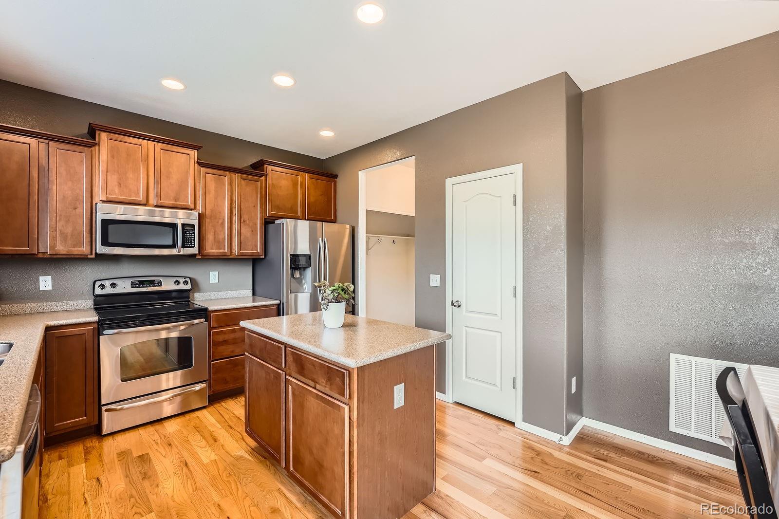MLS Image #9 for 24416 e powers avenue,aurora, Colorado