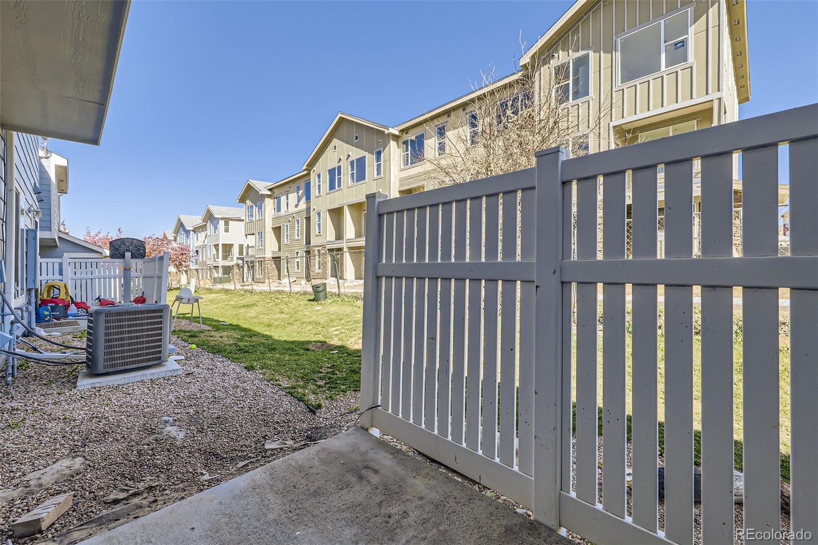 MLS Image #21 for 5873  ceylon street,denver, Colorado