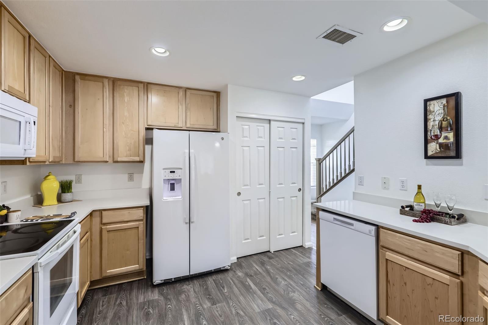 MLS Image #8 for 5873  ceylon street,denver, Colorado