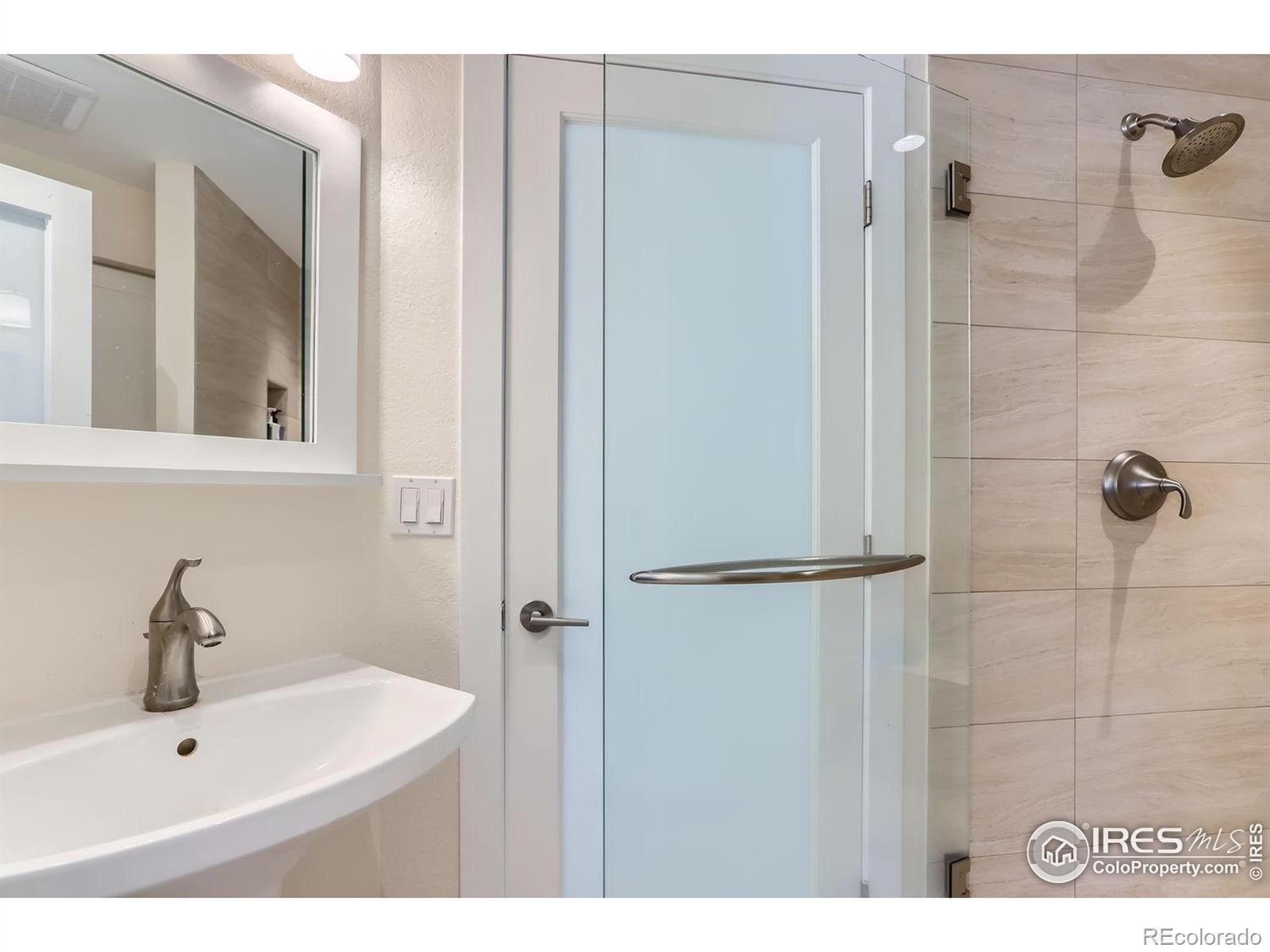 MLS Image #12 for 620  pearl street,boulder, Colorado