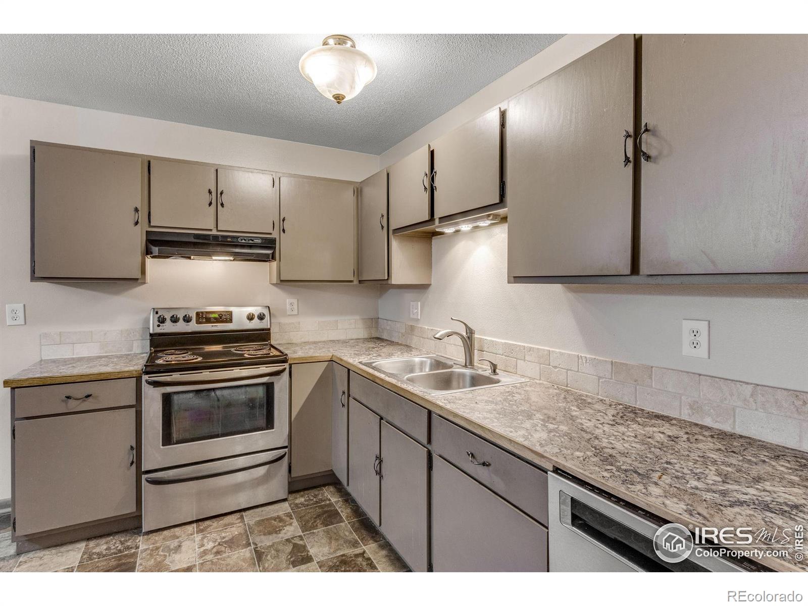 MLS Image #11 for 319  stockton court,gilcrest, Colorado