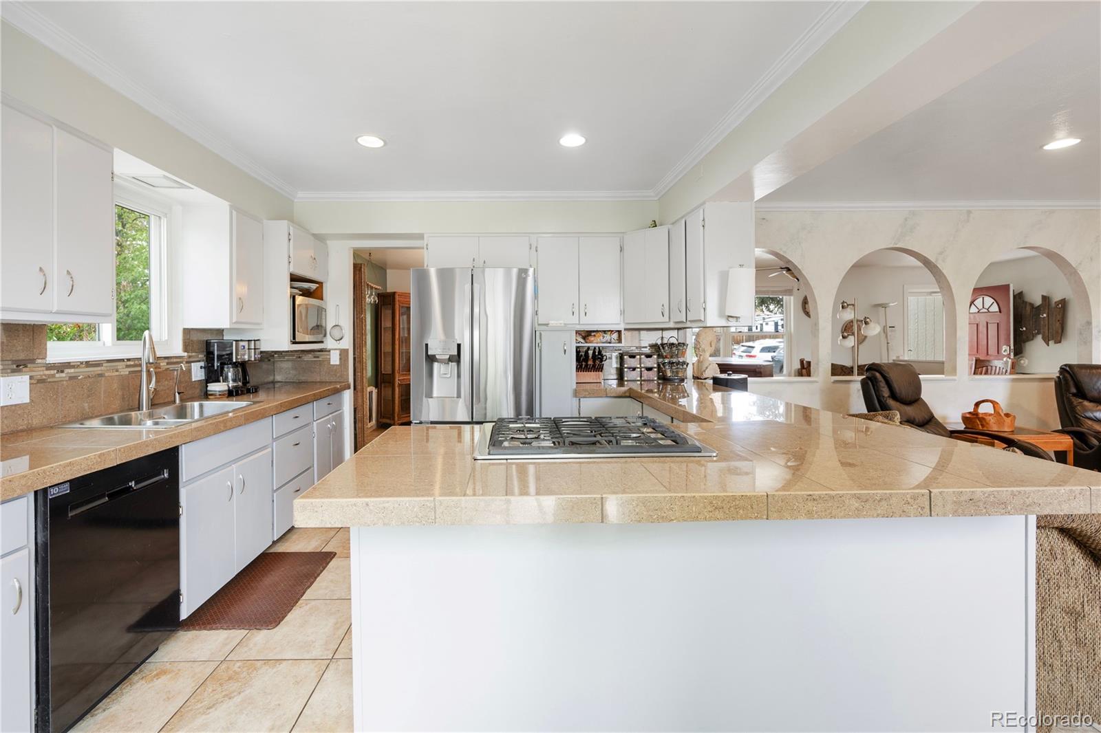 MLS Image #13 for 4650 s laredo street,aurora, Colorado