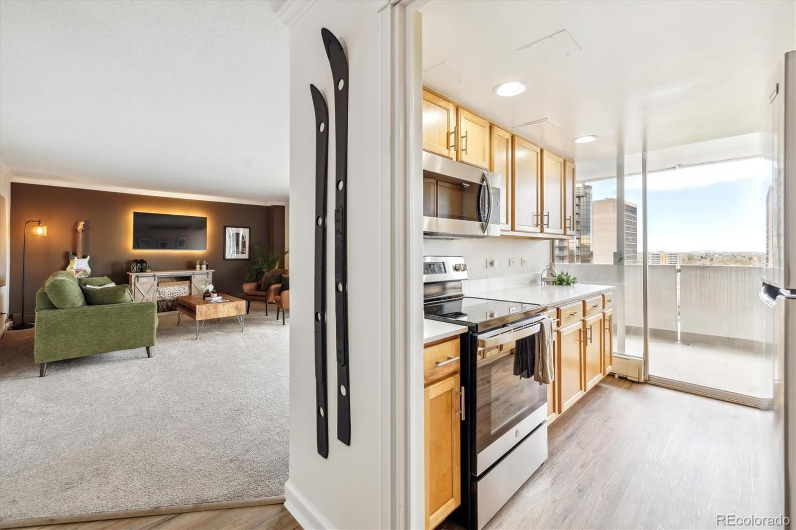 MLS Image #10 for 1250 n humboldt street,denver, Colorado