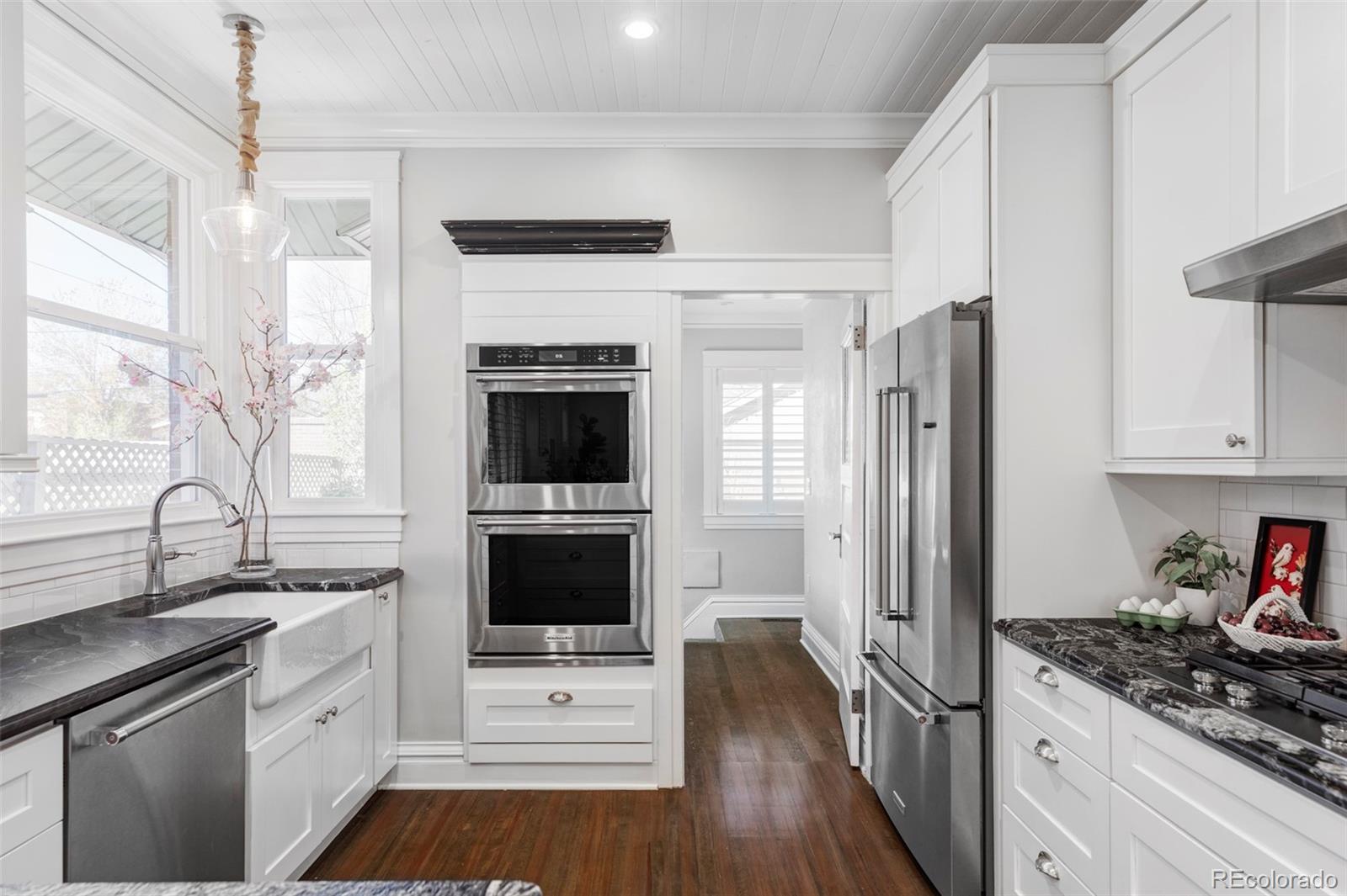 MLS Image #10 for 479 s clarkson street,denver, Colorado