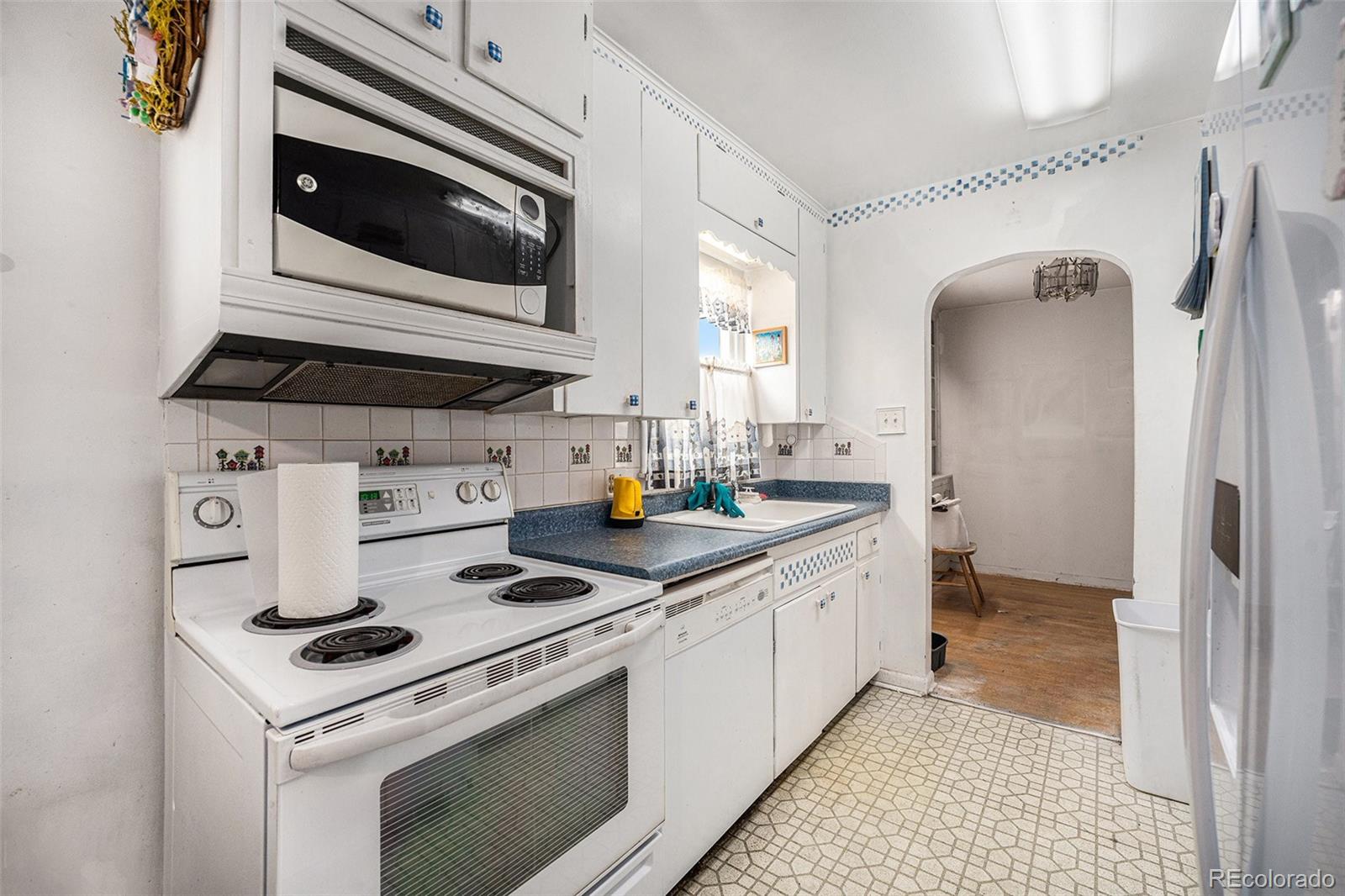 MLS Image #7 for 390  yates street,denver, Colorado