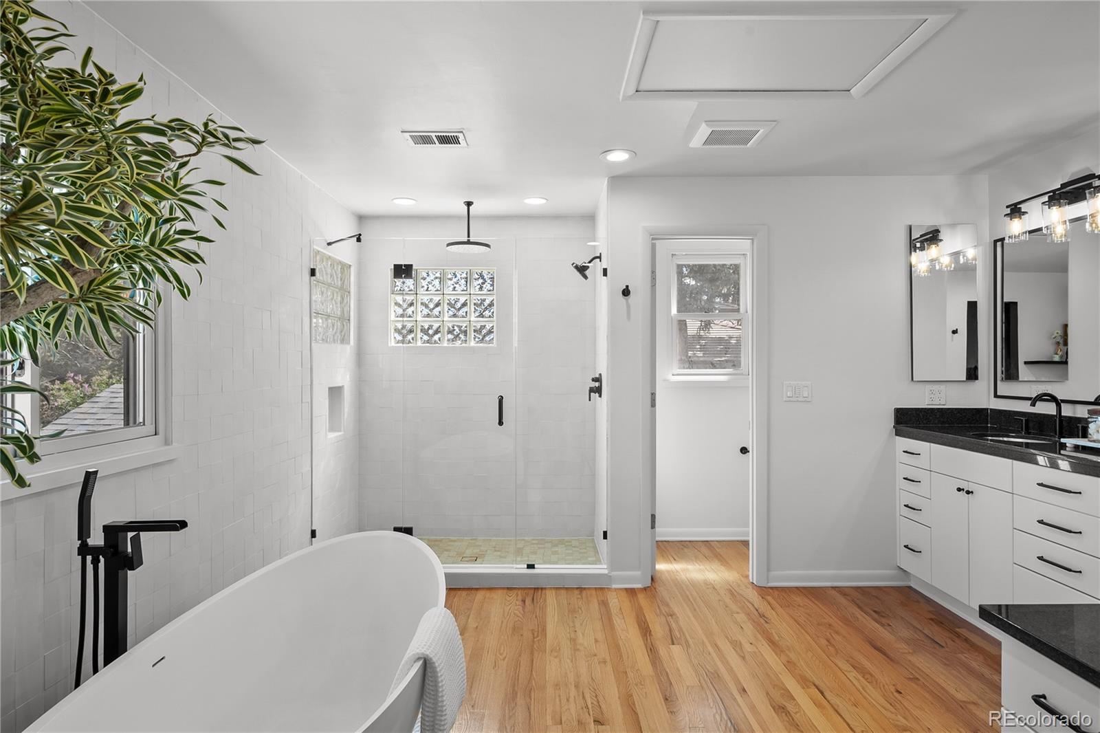 MLS Image #17 for 970 s steele street,denver, Colorado