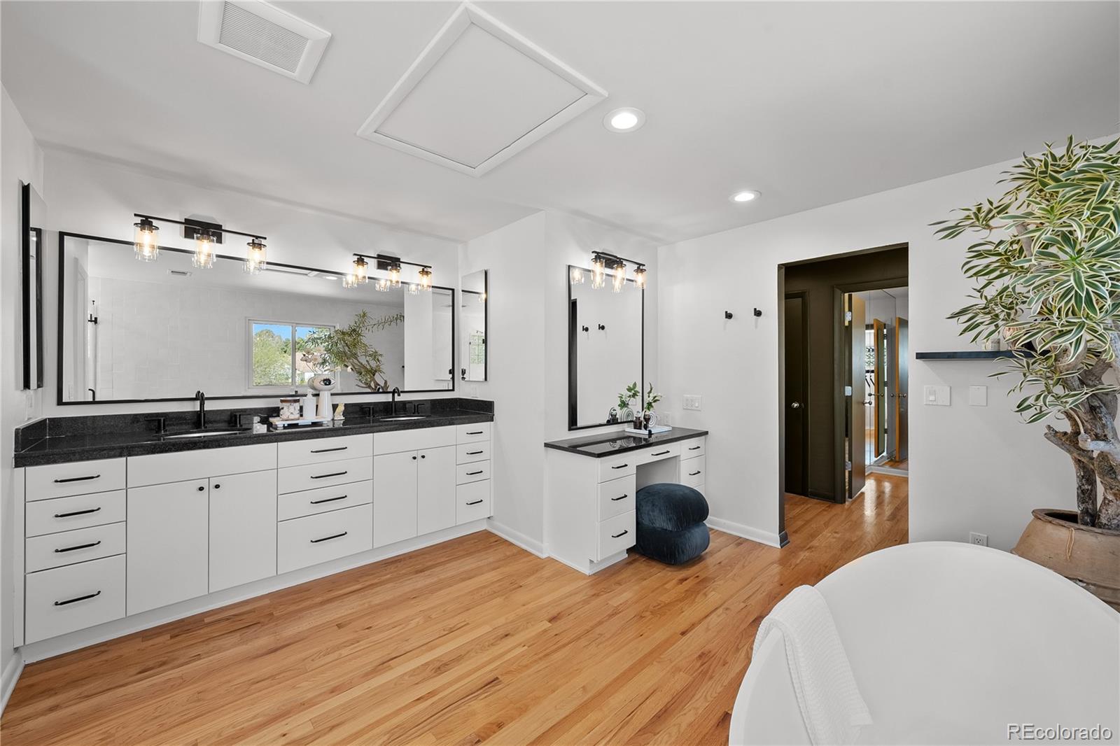 MLS Image #18 for 970 s steele street,denver, Colorado