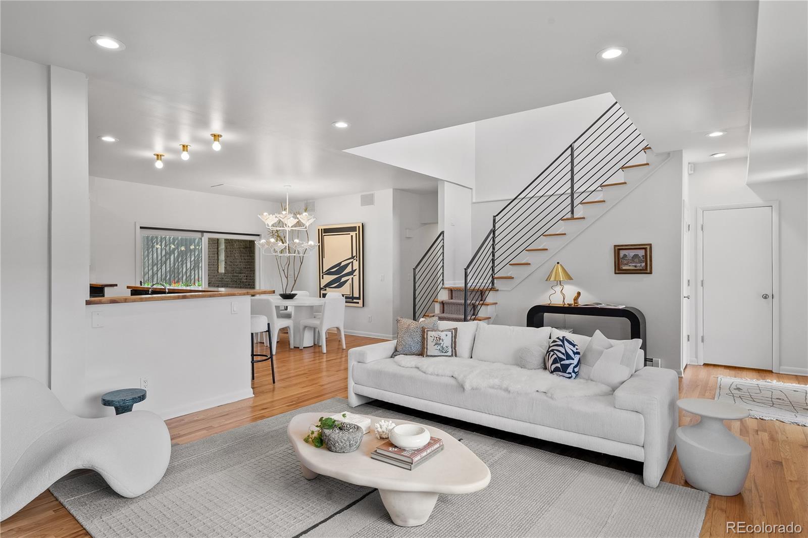 MLS Image #4 for 970 s steele street,denver, Colorado