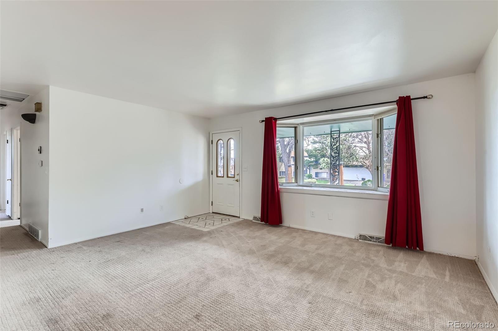 MLS Image #11 for 13621 e center avenue,aurora, Colorado