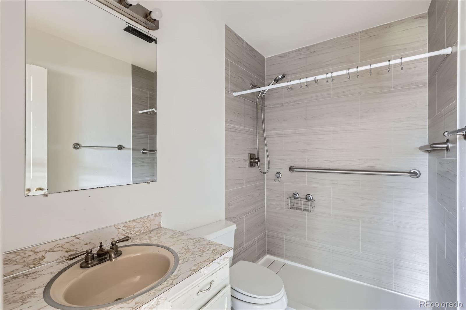 MLS Image #12 for 13621 e center avenue,aurora, Colorado