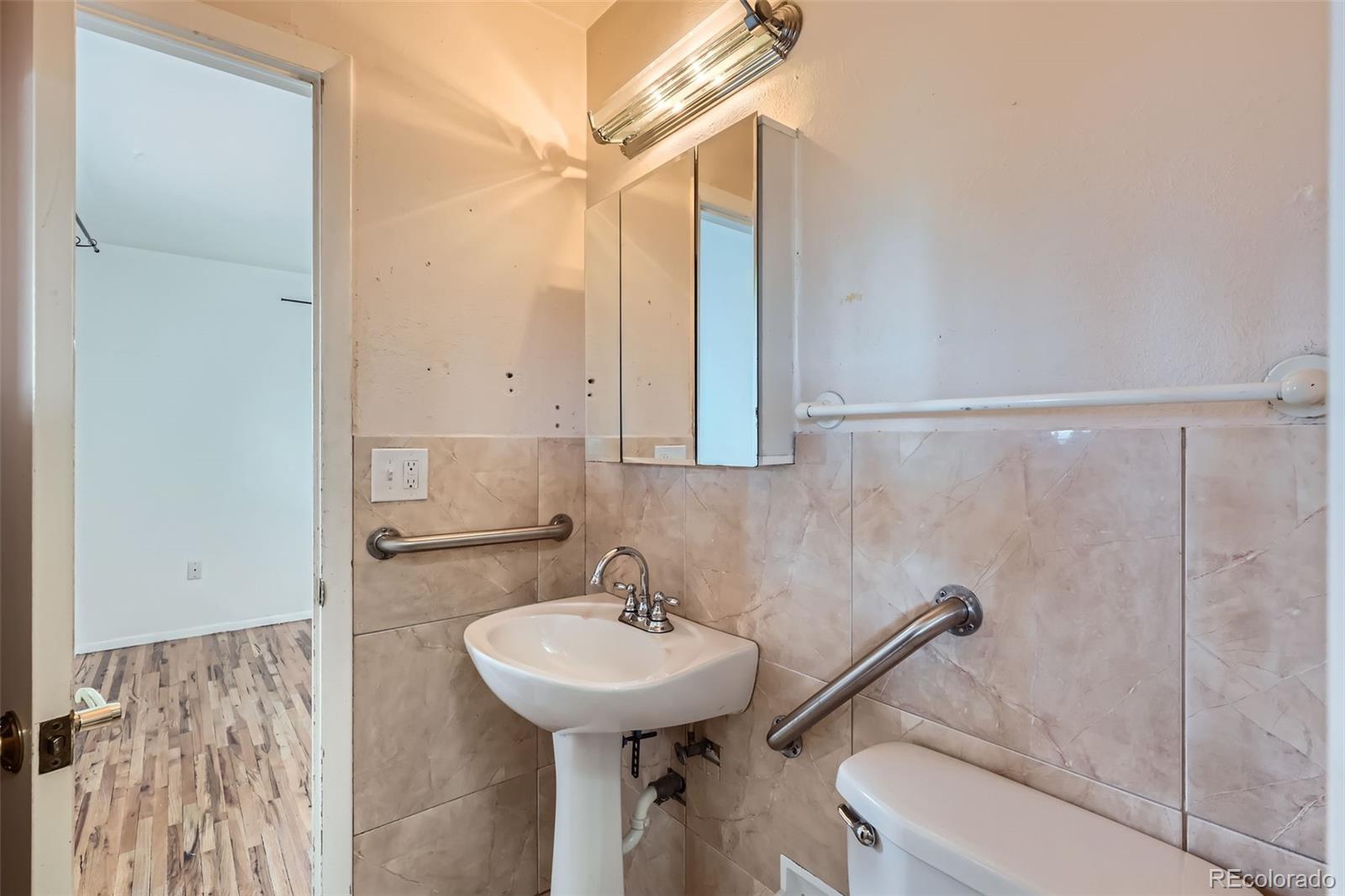 MLS Image #16 for 13621 e center avenue,aurora, Colorado