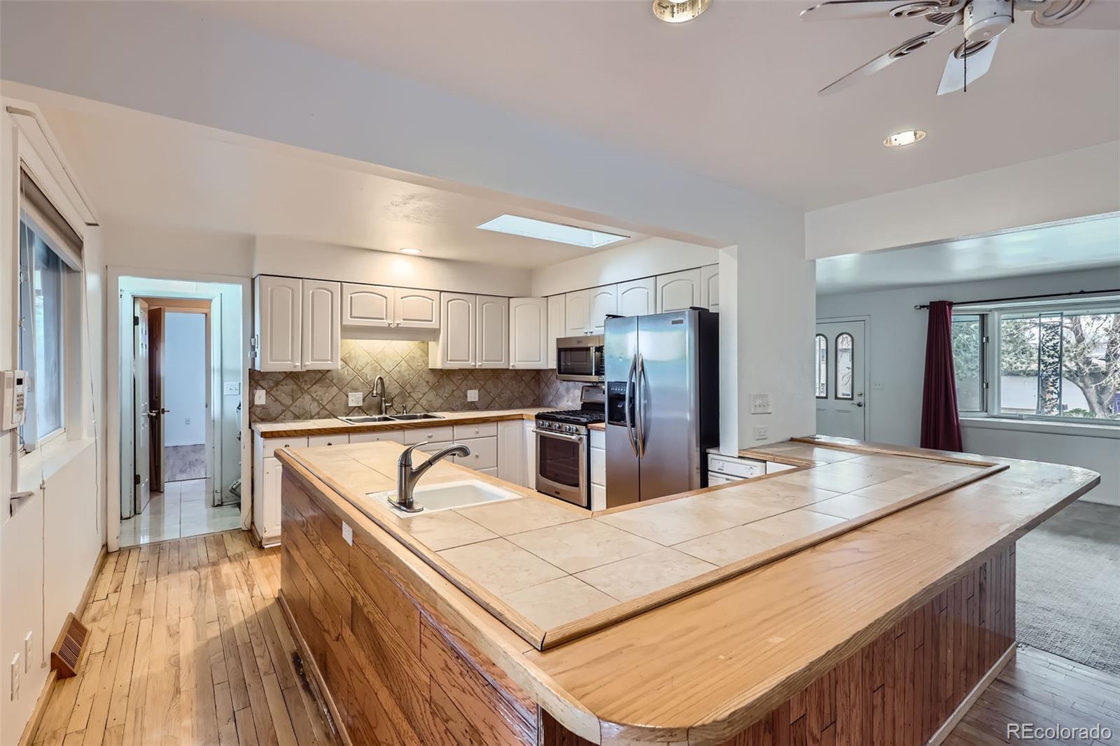 MLS Image #8 for 13621 e center avenue,aurora, Colorado