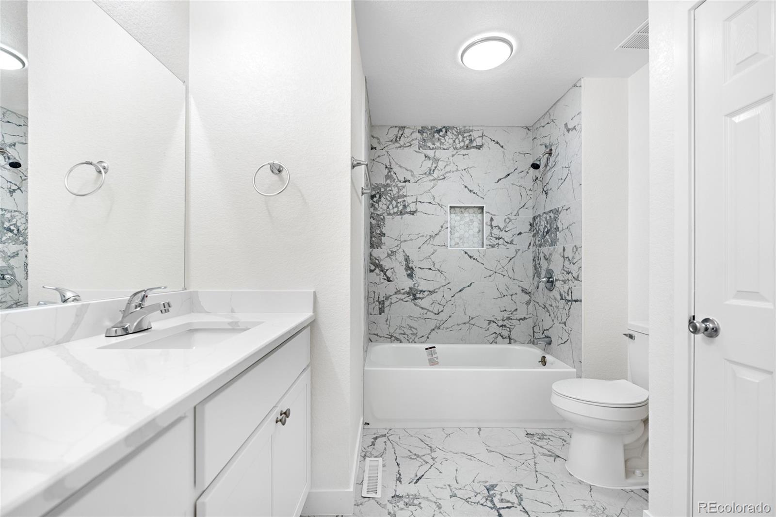 MLS Image #20 for 5556 s sedalia street,centennial, Colorado
