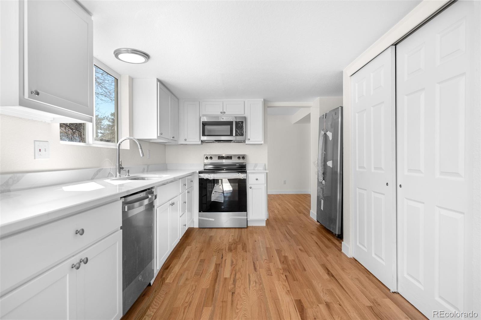MLS Image #6 for 5556 s sedalia street,centennial, Colorado